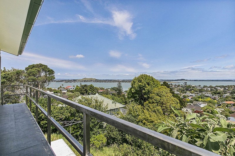 67 Carlton Street, Hillsborough, Auckland - Carousel 2