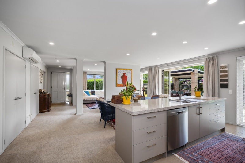 2 Barometer Way, Pyes Pa, Tauranga - Carousel 1