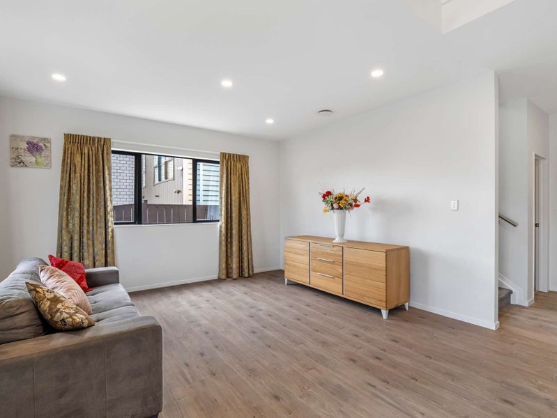 9 cooladawson drive, Flat Bush, Auckland - Carousel 2