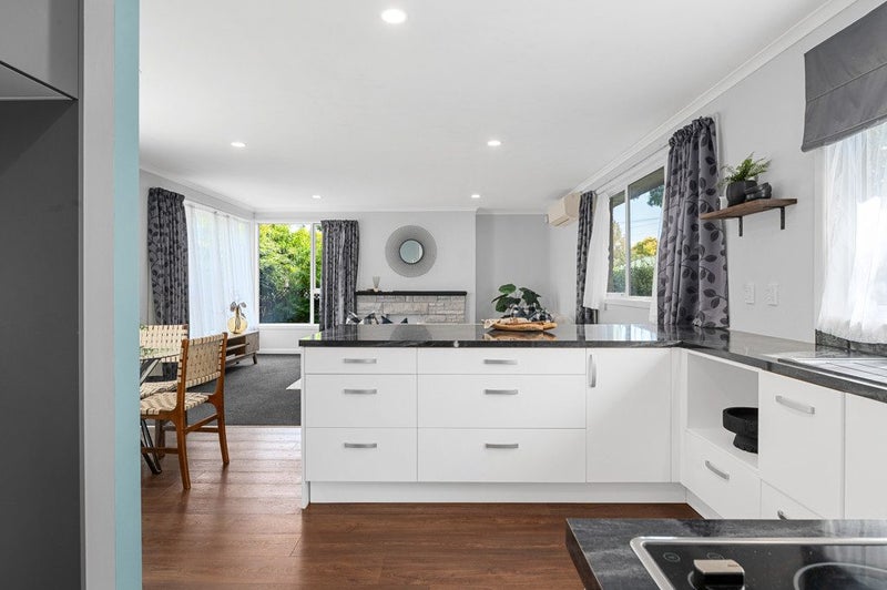 76 Nixon Street, Hamilton East, Hamilton - Carousel 2