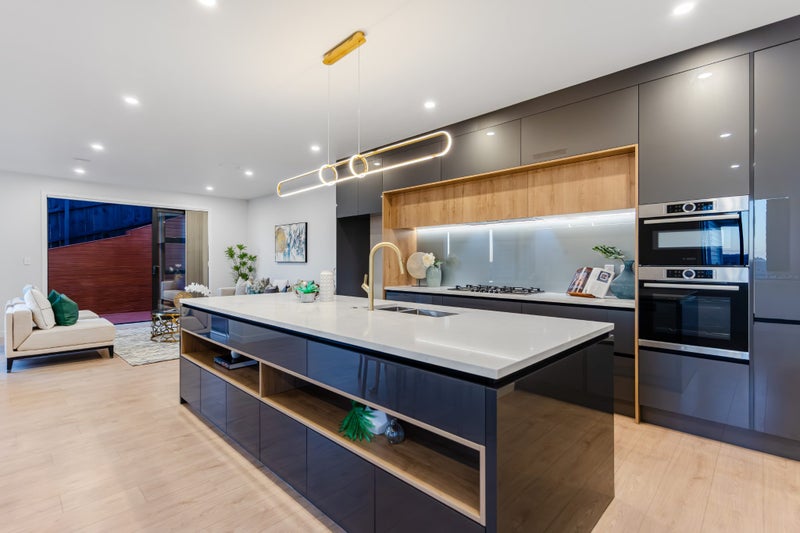 17 Manawanui Way, Orewa, Rodney, Auckland - Carousel 1
