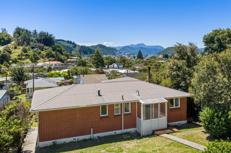 38 South Terrace, Picton - Carousel 25