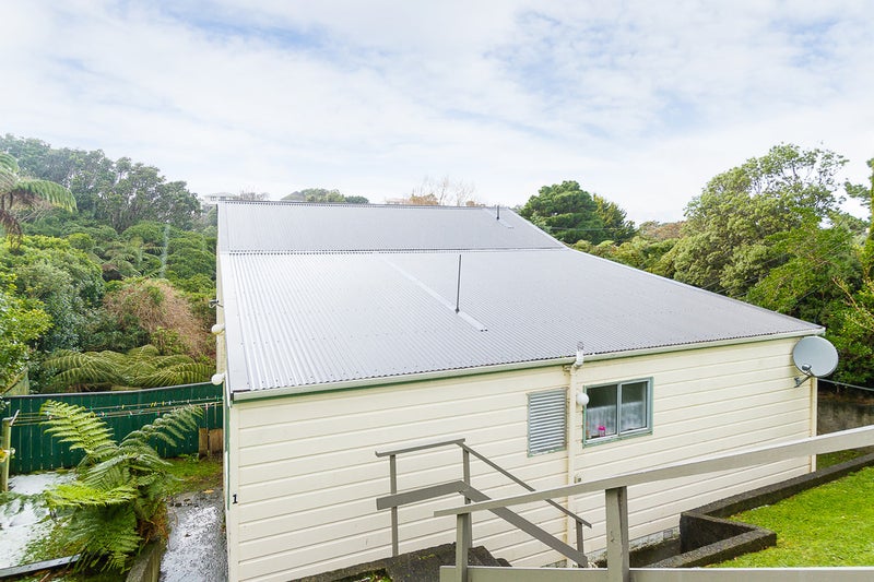 10 Martin Grove, Normandale, Lower Hutt - Carousel 1