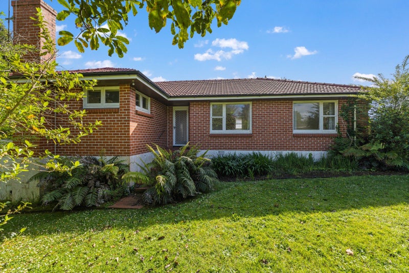 2 High Street, Putaruru - Carousel 2