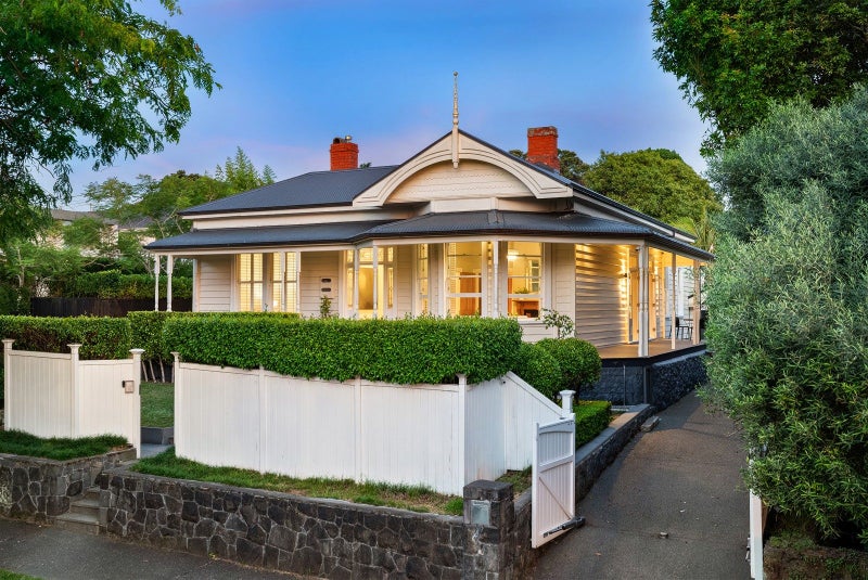 14 Henley Road, Mount Eden, Auckland - Carousel 1