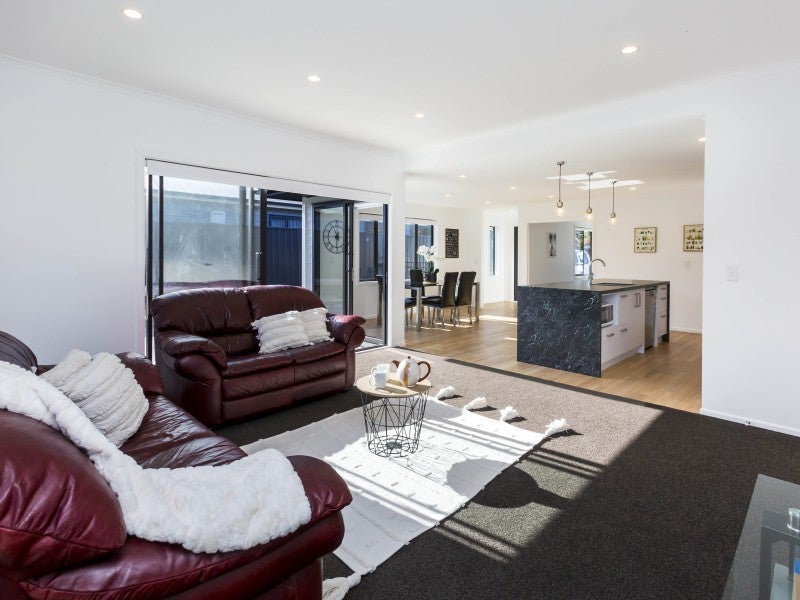 1199 Fergusson Drive, Brown Owl, Upper Hutt - Carousel 2