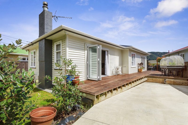 24 Petrie Street, Wainuiomata, Lower Hutt - Carousel 1