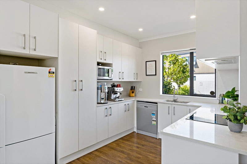 19 Komanawa Lane, Mount Wellington, Auckland - Carousel 1