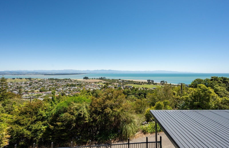 26 Orakei Street, Tahunanui, Nelson - Carousel 2