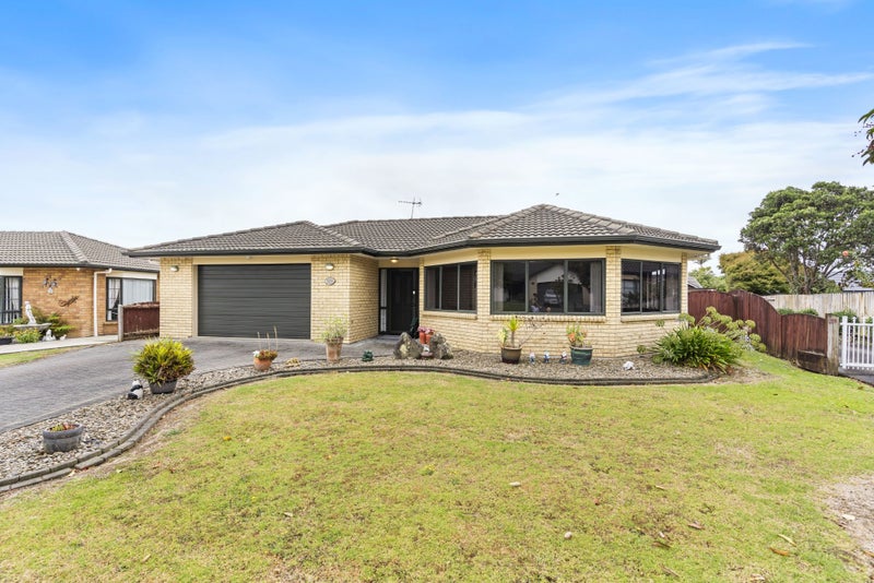5 Lothian Brae, Wattle Downs, Auckland - Carousel 1