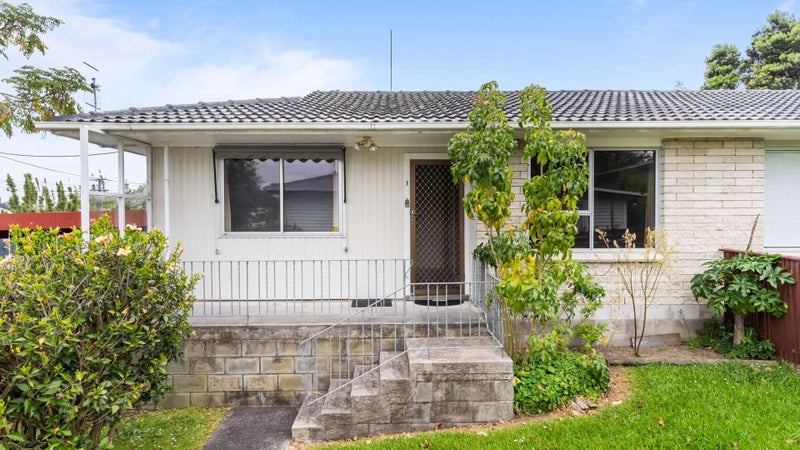 1/44 Rua Road, Glen Eden, Auckland - Carousel 1