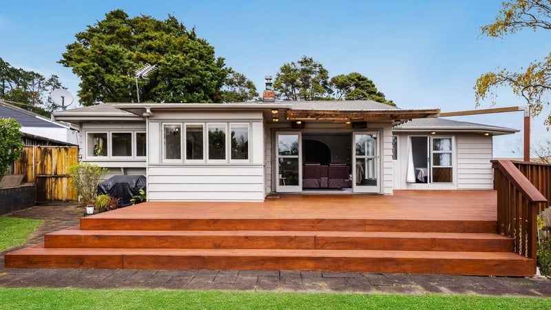 16 Red Hill Road, Red Hill, Papakura - Carousel 1