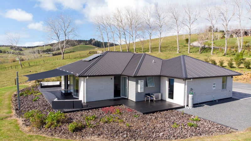 681C Puketona Road, Haruru - Carousel 1
