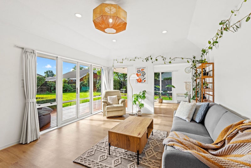 25 Rempstone Drive, Halswell, Christchurch - Carousel 1