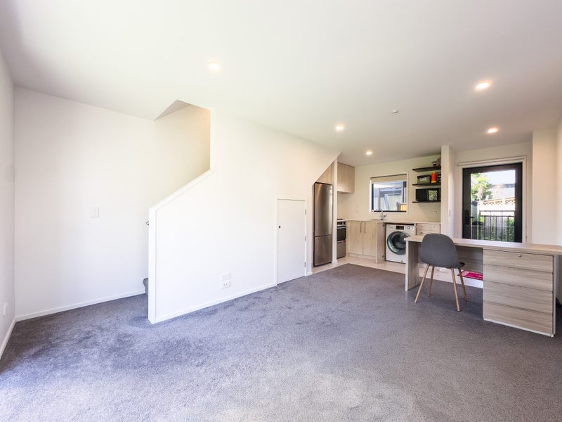 7/485 Selwyn Street, Christchurch Central, Christchurch - Carousel 2