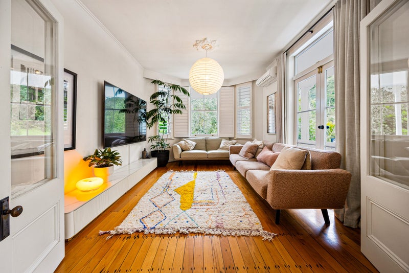 1 Deirdre Place, Titirangi, Auckland - Carousel 2