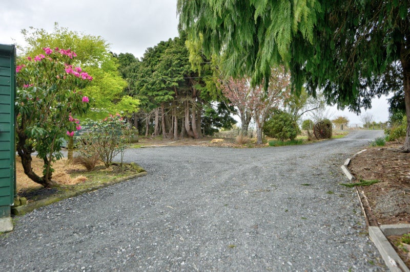 53 Pinnacle Road, Whiterigg, Gore - Carousel 17