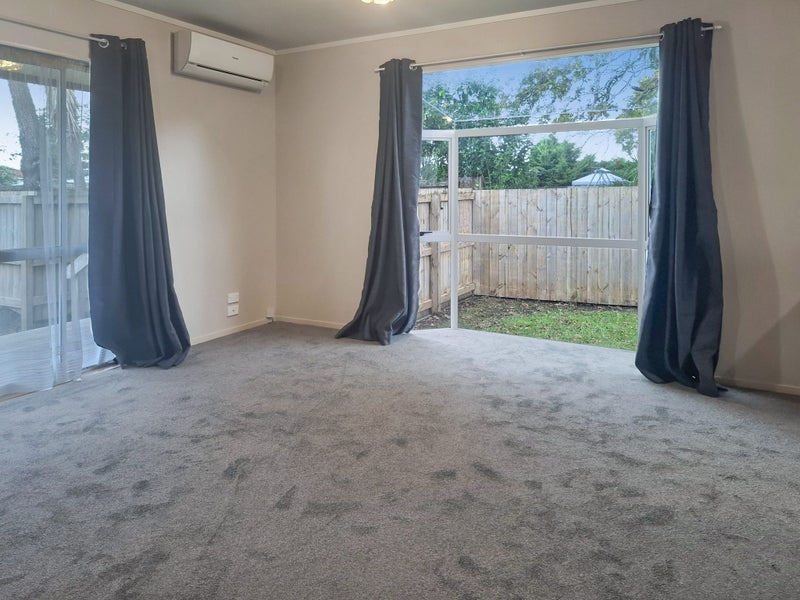 19 Te Kanawa Crescent, Henderson, Auckland - Carousel 2