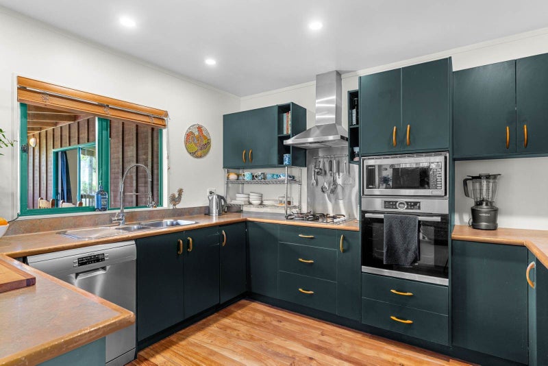 1 Darmah Lane, Kaiwaka - Carousel 2