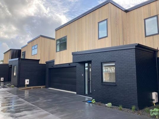 3/60 Sandwich Road, St Andrews, Hamilton - Carousel 2