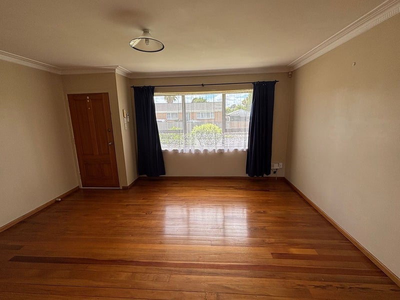 11 Verdi Street, Papatoetoe, Auckland - Carousel 2