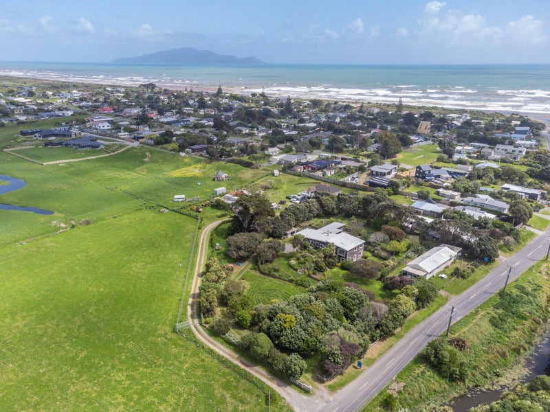 323 Te Horo Beach Road, Te Horo Beach, Ōtaki - Carousel 33
