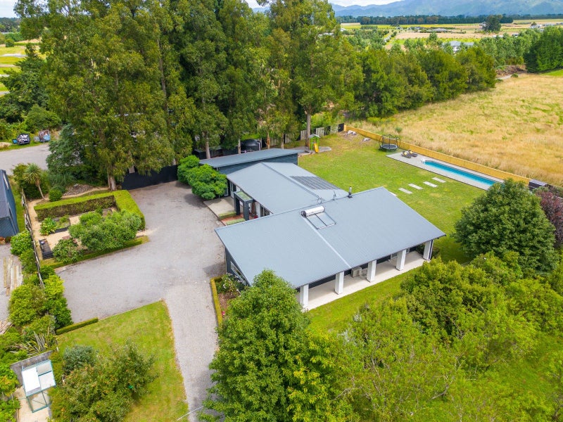 26 Cotter Street, Greytown - Carousel 27