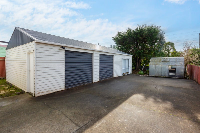 79 Randwick Crescent, Moera, Lower Hutt - Carousel 13