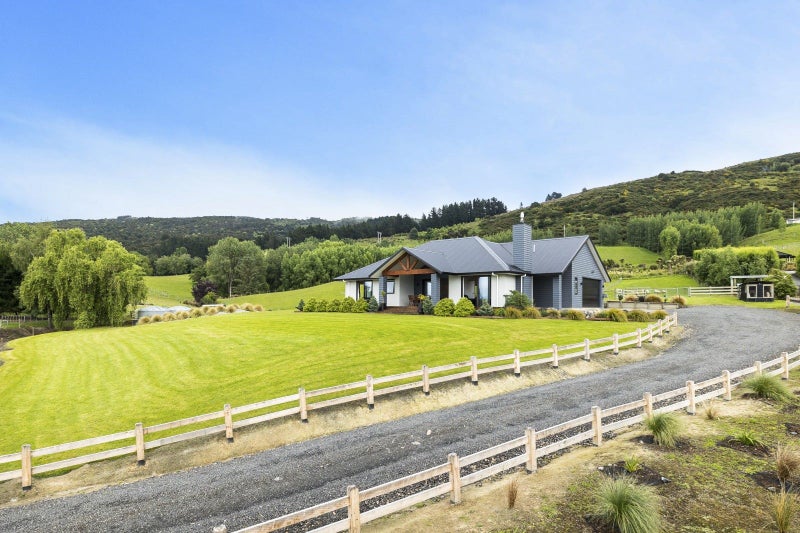 34 Tara Hills Drive, North Taieri, Mosgiel - Carousel 1
