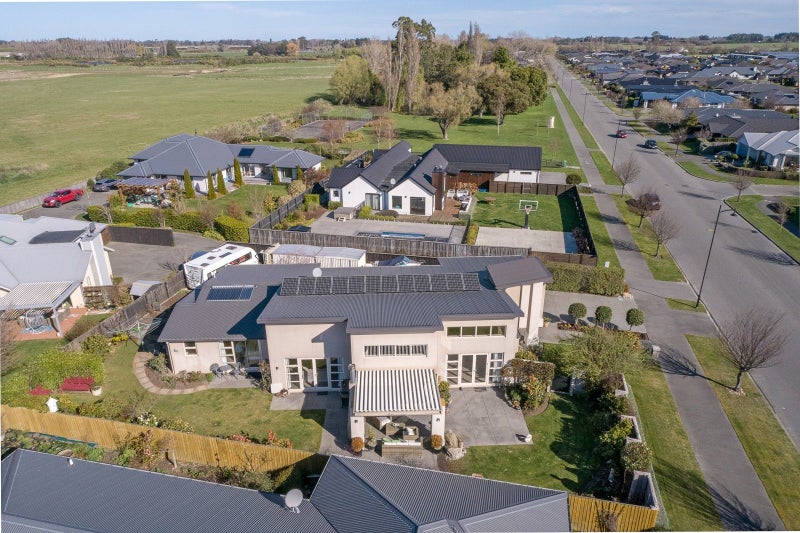 7 Liffey Springs Drive, Lincoln, Lincoln - Carousel 24