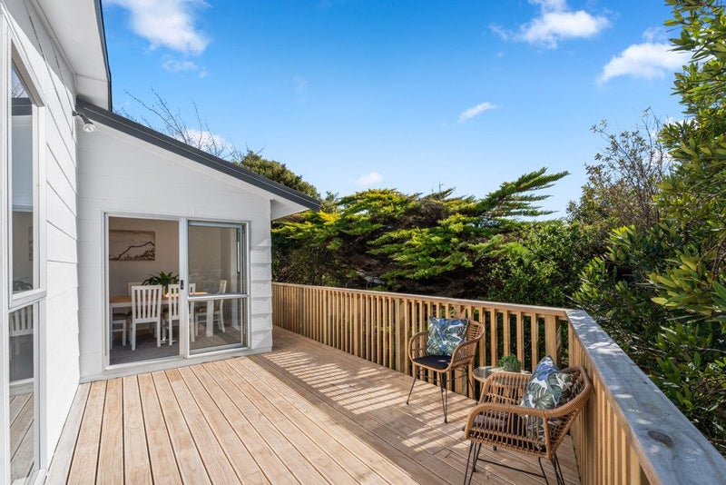 32 Antrim Crescent, Wainuiomata, Lower Hutt - Carousel 1