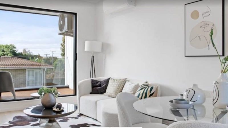 2/19 Matangi Road, Mount Wellington, Auckland - Carousel 1