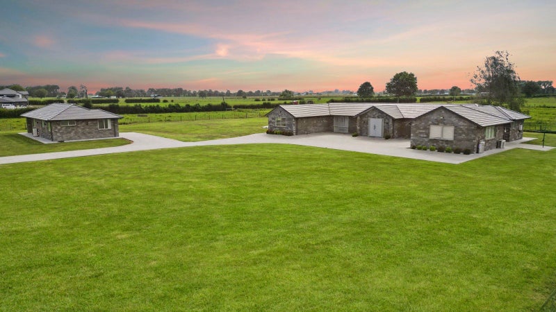 385 Greenhill Road, Puketaha, Hamilton - Carousel 1