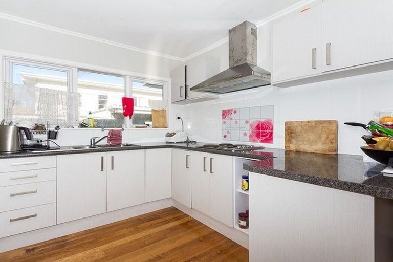 3/94 Gillies Avenue, Epsom, Auckland - Carousel 1