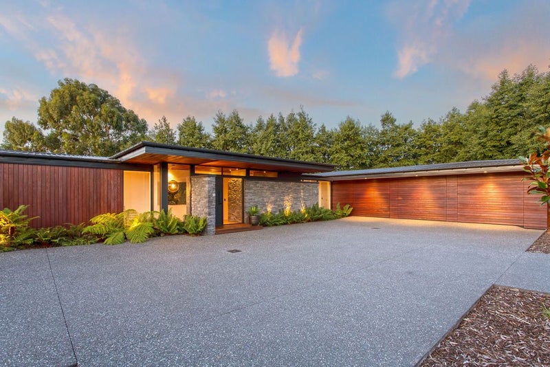 43 Kingcraft Drive, Christchurch - Carousel 2