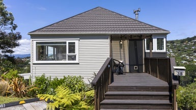3B Chancellor Way, Crofton Downs, Wellington - Carousel 1