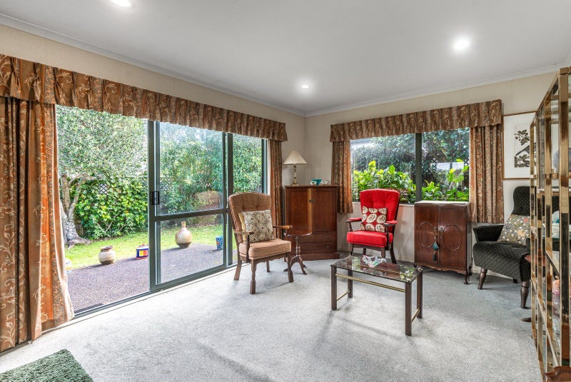 66A Moana Avenue, One Tree Hill, Auckland - Carousel 2