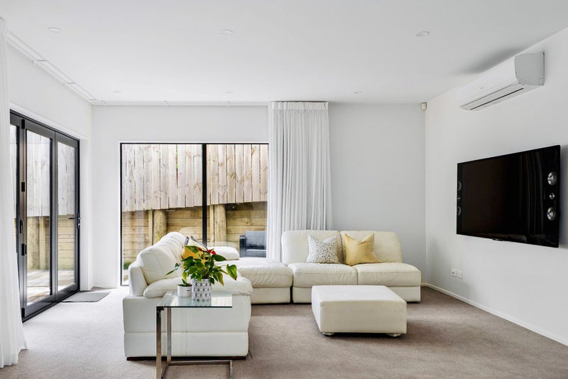 6C Pax Avenue, Forrest Hill, Auckland - Carousel 1