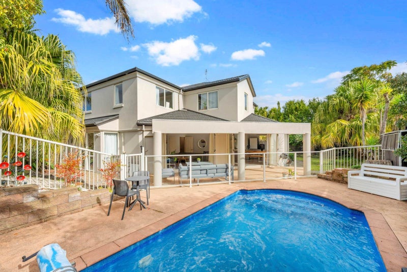 5 Oakway Drive, Schnapper Rock, Auckland - Carousel 1