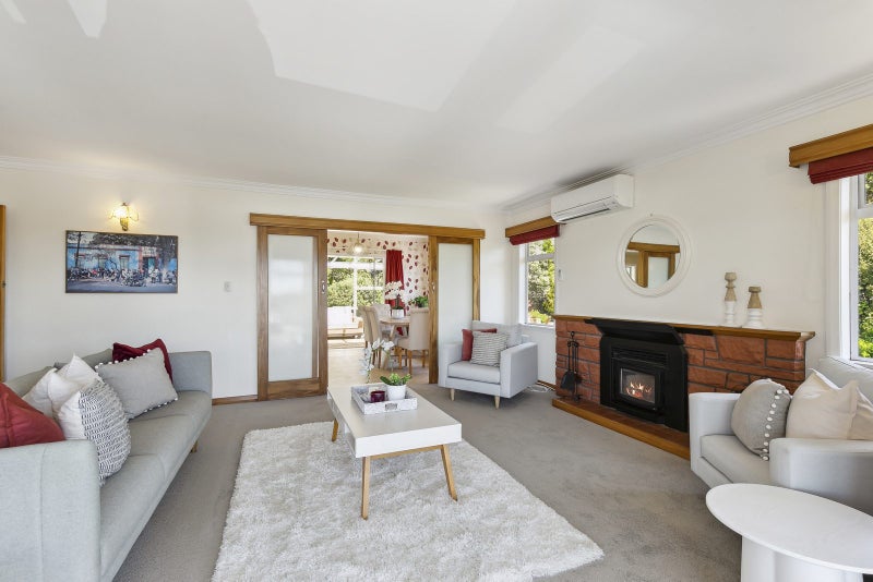 17 Trebann Street, Paparangi, Wellington - Carousel 2