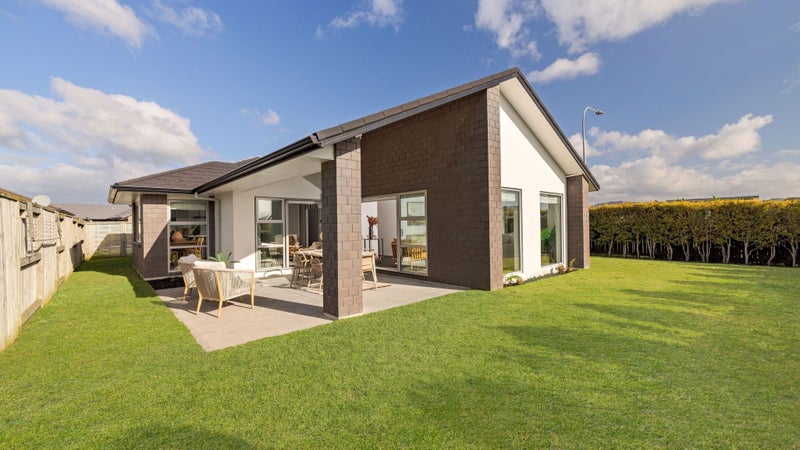 40 Farrier Street, Papamoa - Carousel 1