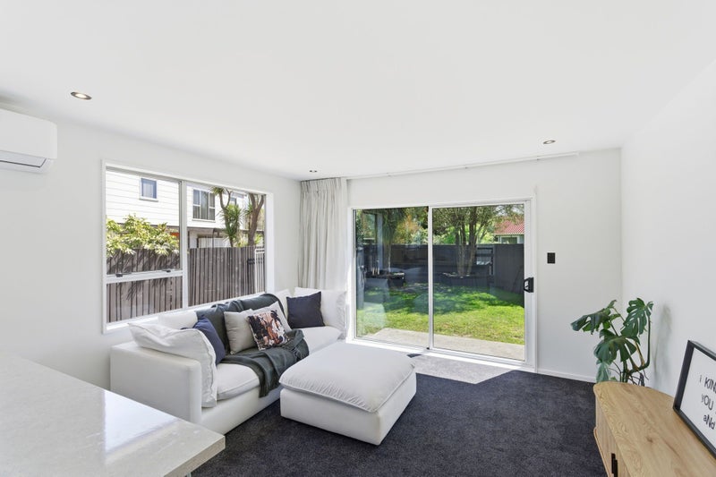 1/11 Hersham Place, Bromley, Christchurch City, Canterbury - Carousel 2
