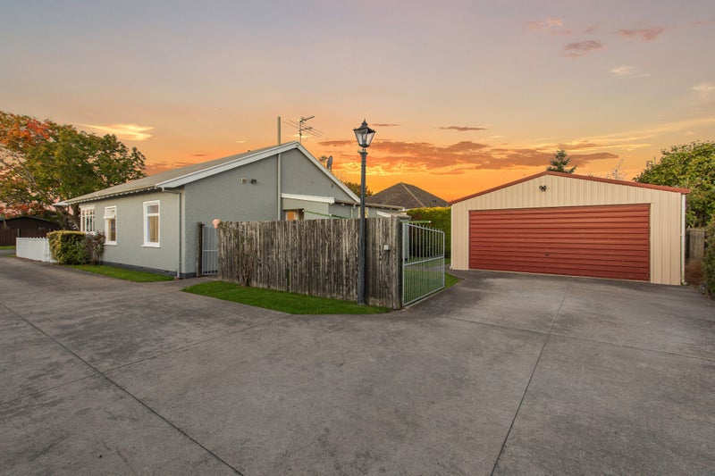 12 Koromiko Street, Saint Martins, Christchurch - Carousel 16