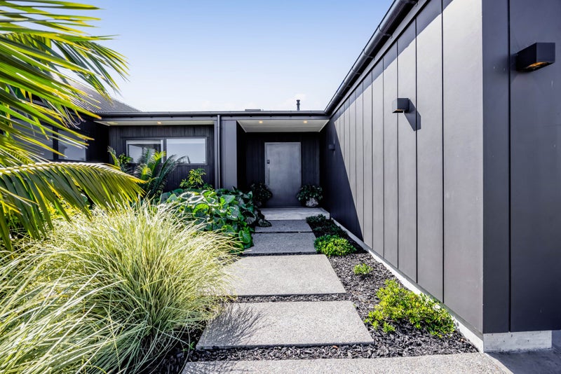 27 Keene Drive, Bell Block, New Plymouth - Carousel 50