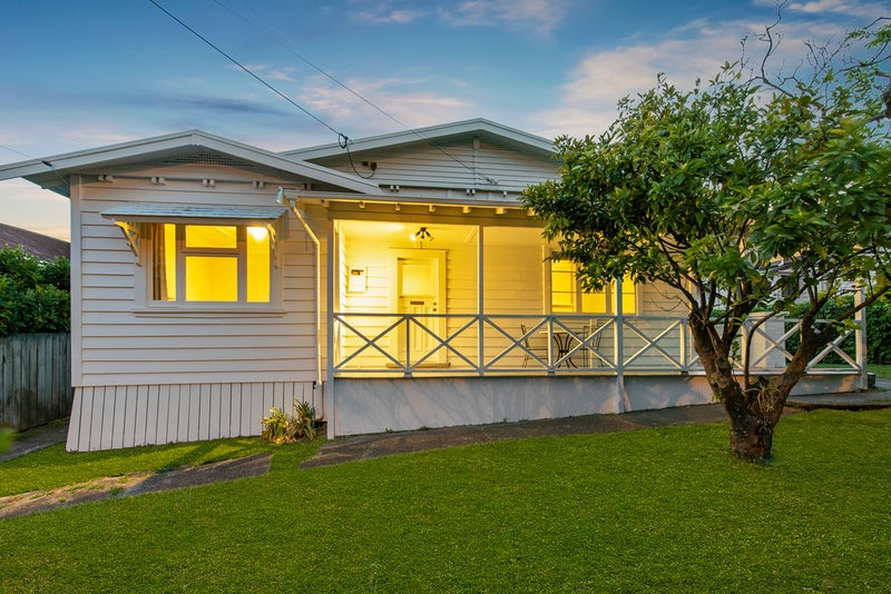 18 Western Springs Road, Morningside, Auckland - Carousel 1