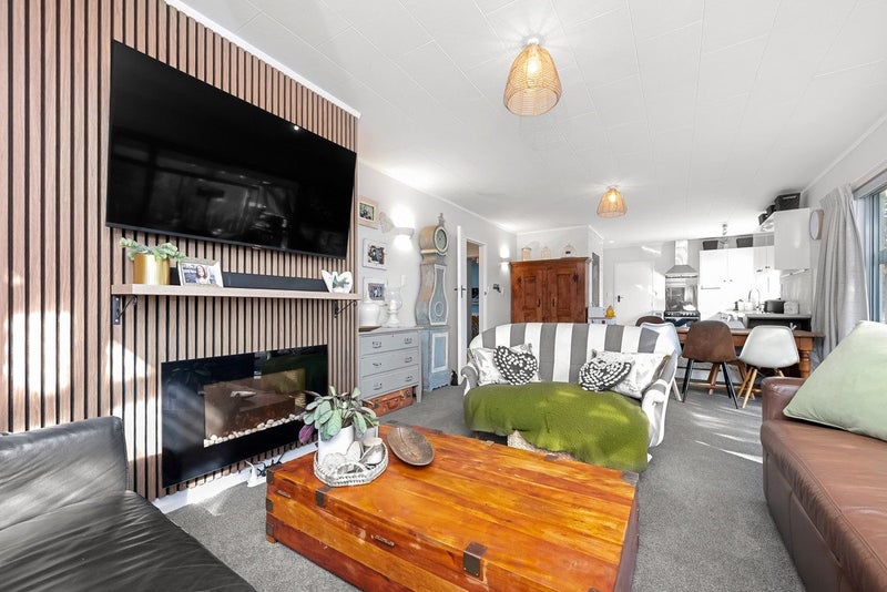 210A Te Moana Road, Waikanae, Waikanae - Carousel 1