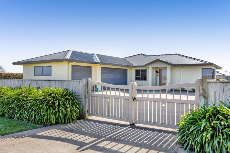40C Denby Road, Hawera - Carousel 1