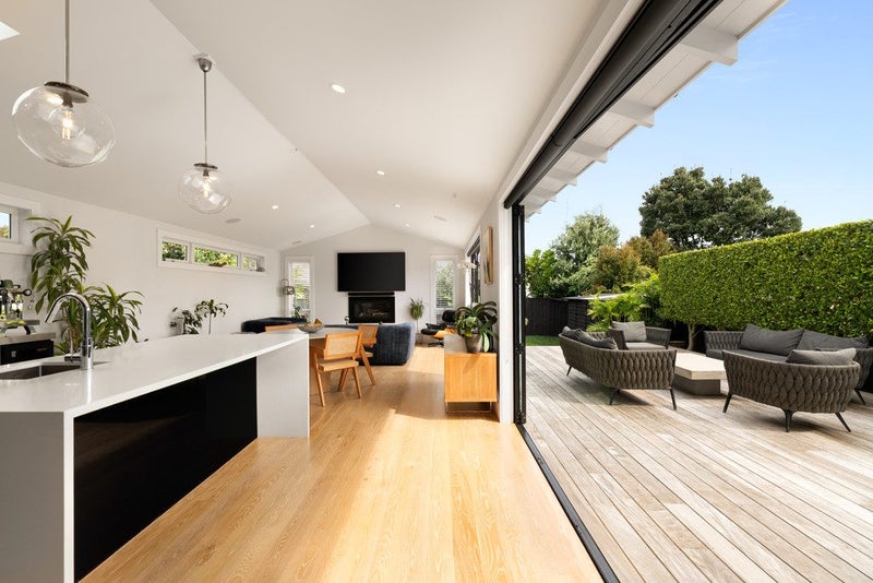 26 Tuarangi Road, Grey Lynn, Auckland - Carousel 2