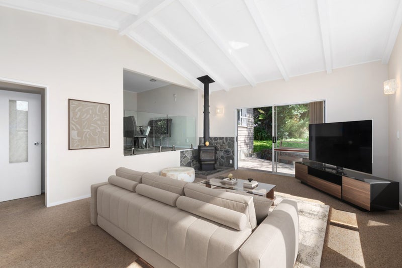 30 Davis Grove, Wainuiomata, Lower Hutt - Carousel 2