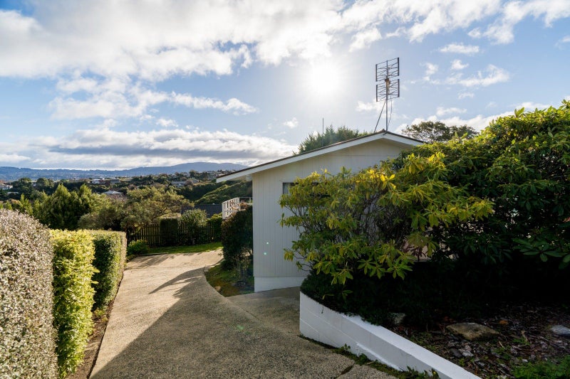 19 Calvert Place, Shiel Hill, Dunedin - Carousel 2